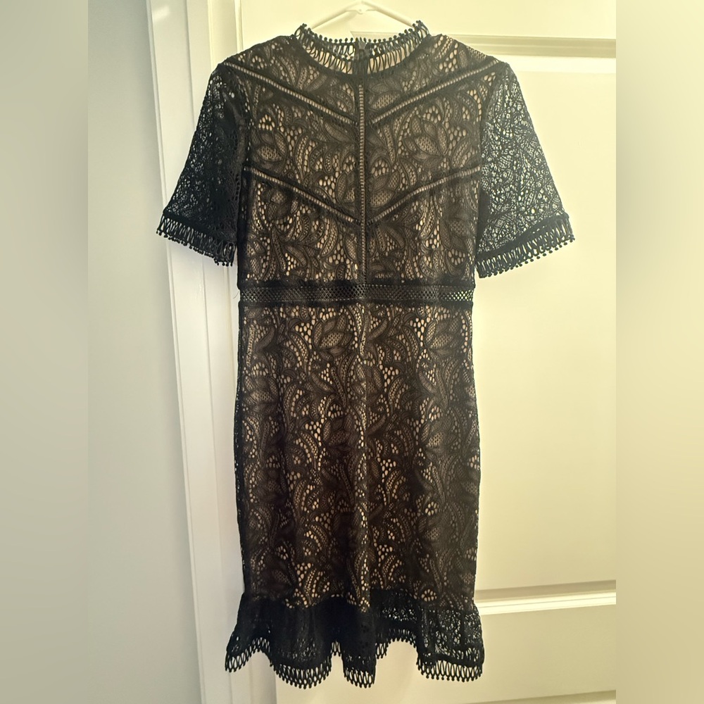 Dress - Picture 2 of 9